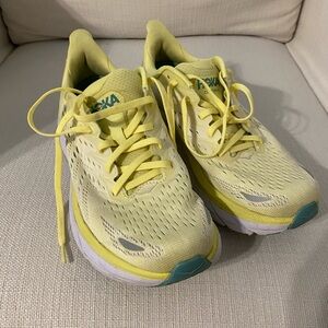 Size 8 Yellow Hokas Women’s